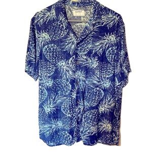 *Old Navy Hawaiian button up shirt